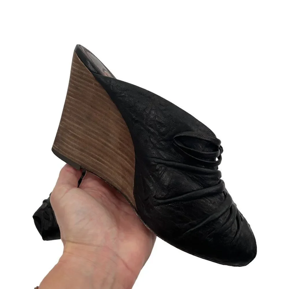 Frye Gwen black peep toe wedge with tie size 8.5